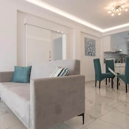 Phaedrus Living: Luxury Flat Semeli Апартаменты *