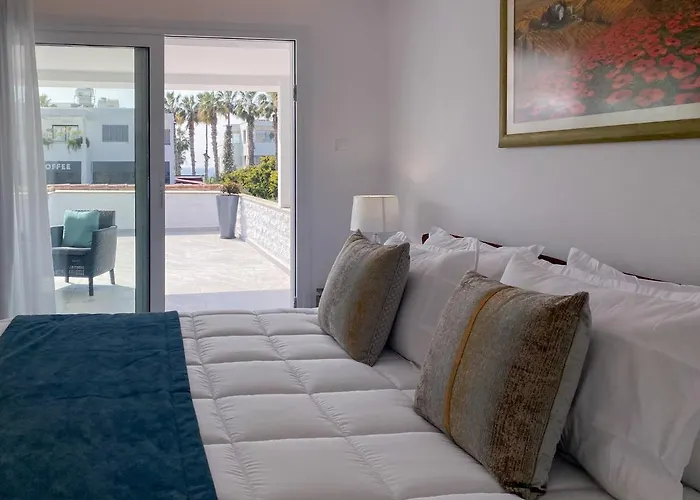 Phaedrus Living: Luxury Flat Semeli * Пафос