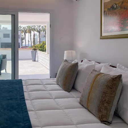 Phaedrus Living: Luxury Flat Semeli * פאפוס
