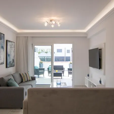 Phaedrus Living: Luxury Flat Semeli * פאפוס